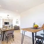 3 Bedroom Lovely In