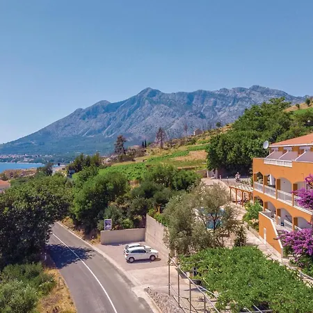 Apartment In With House Sea View
